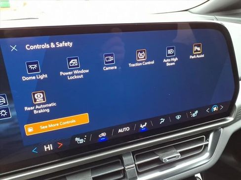 New 2026 Chevrolet Equinox EV LT image 33