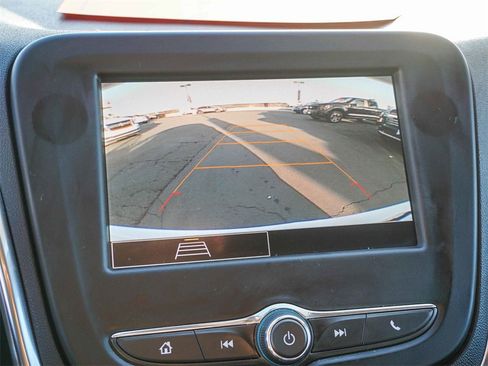 Used 2024 Chevrolet Equinox LT image 23