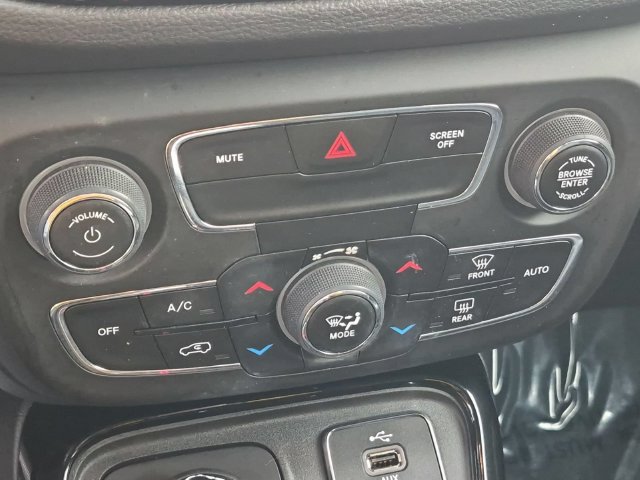 Used 2018 Jeep Compass Limited AWD/4WD image 22