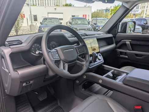 New 2026 Land Rover Defender 110 X-Dynamic SE AWD/4WD image 15