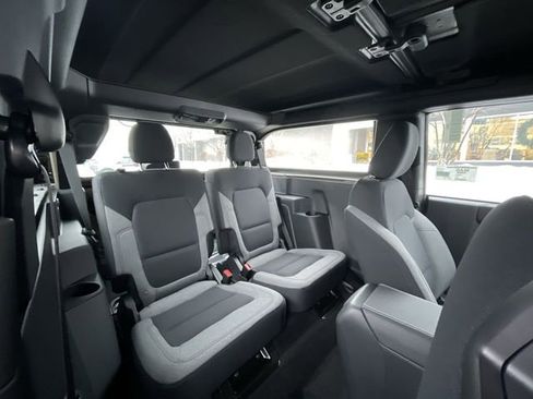 New 2025 Ford Bronco 2-Door image 21