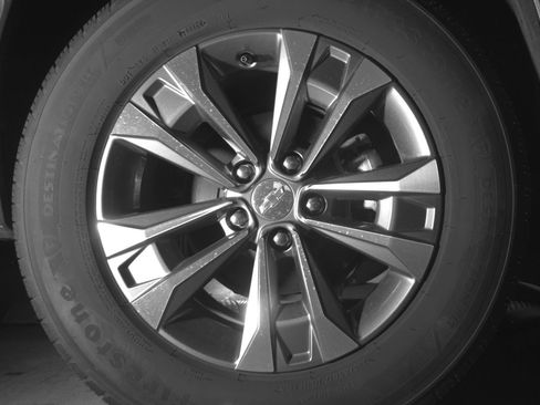 Used 2025 Chevrolet Equinox LT FWD image 15