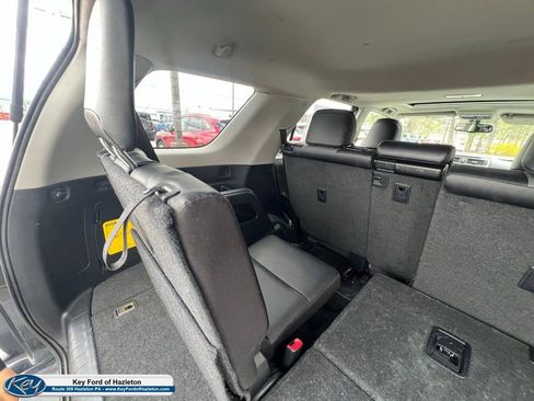 Used 2018 Toyota 4Runner SR5 Premium image 39