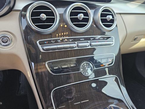 Used 2019 Mercedes-Benz C 300 Sedan image 20