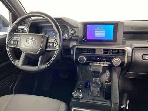 Used 2025 Toyota Tacoma SR5 AWD/4WD image 13