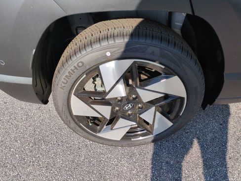 New 2026 Hyundai Kona Limited FWD image 9