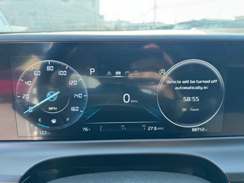 Used 2024 Kia Seltos S AWD/4WD image 17