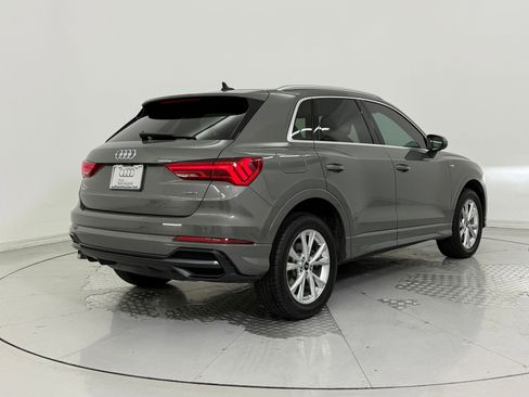 Used 2022 Audi Q3 2.0T Premium w/ Convenience Package image 9