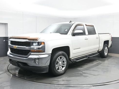 Used 2018 Chevrolet Silverado 1500 LT w/ All Star Edition AWD/4WD image 10