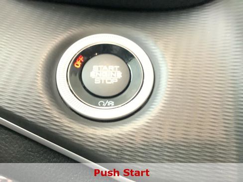 Used 2023 Jeep Grand Cherokee L Laredo image 18