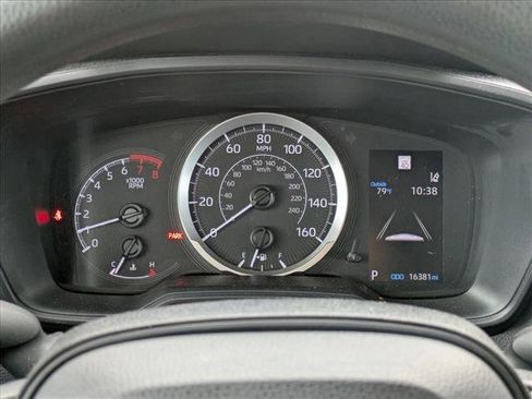 Used 2022 Toyota Corolla LE FWD image 12
