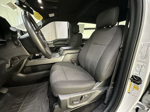 Used 2017 Ford F150 XLT w/ Equipment Group 302A Luxury AWD/4WD image 23