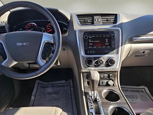 Used 2015 GMC Acadia SLT image 13