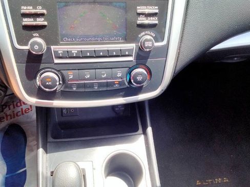 Used 2018 Nissan Altima 2.5 S w/ S Convenience Package image 16