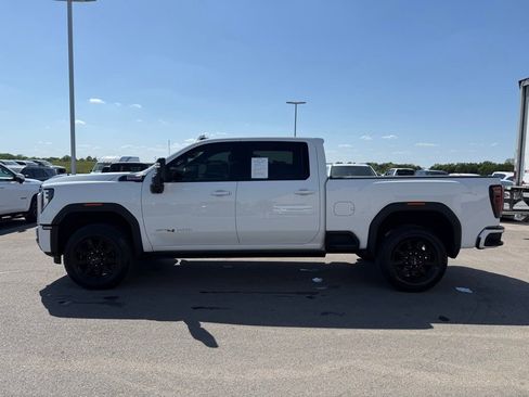 Used 2024 GMC Sierra 2500 AT4 w/ AT4 Premium Plus Package AWD/4WD image 40