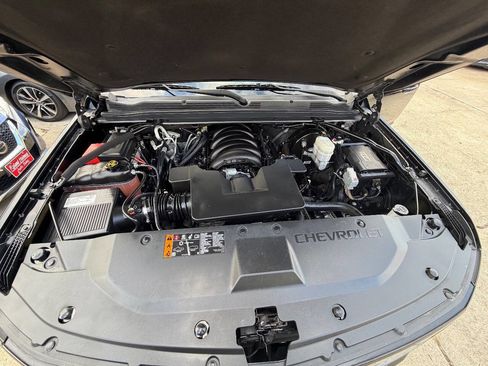 Used 2019 Chevrolet Suburban Premier image 9