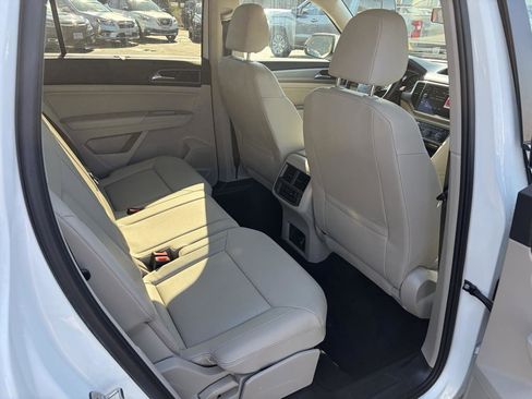 Used 2019 Volkswagen Atlas SE w/ Towing Package image 21