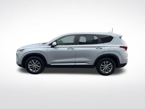 Used 2019 Hyundai Santa Fe SE image 4
