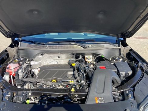 New 2026 Chevrolet Trax LT w/ Sunroof Package FWD image 31
