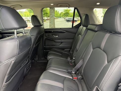 Certified 2025 Honda Pilot Touring image 26