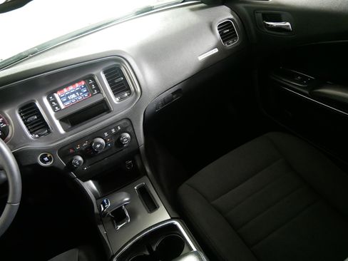 Used 2014 Dodge Charger SE AWD/4WD image 11