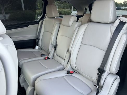 Used 2025 Honda Odyssey EX-L image 23