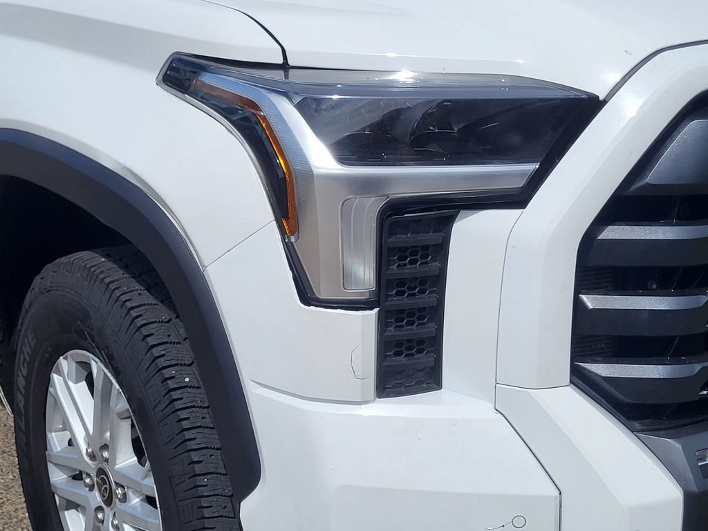 Used 2023 Toyota Tundra SR5 w/ SR5 Convenience Package AWD/4WD image 5