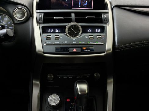 Used 2018 Lexus NX 300 FWD image 21