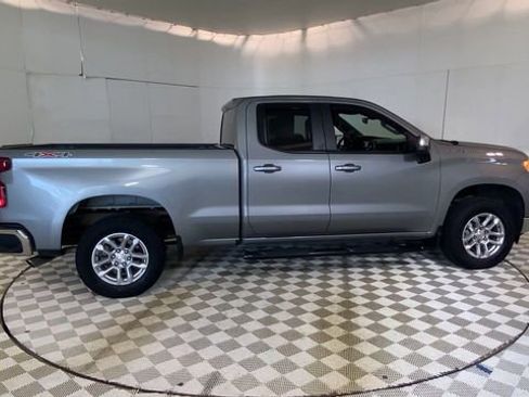 Used 2023 Chevrolet Silverado 1500 LT AWD/4WD image 4