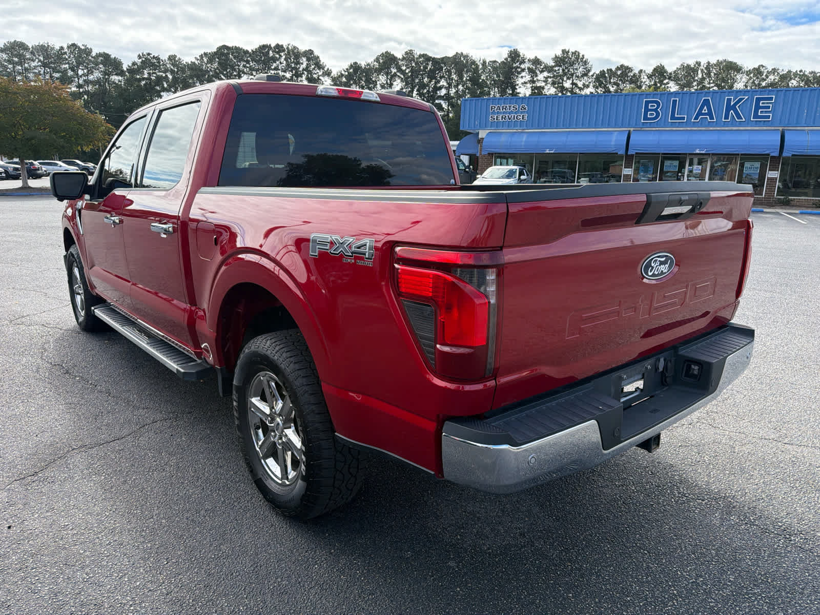 Certified 2024 Ford F150 XLT w/ FX4 Off-Road Package AWD/4WD image 5