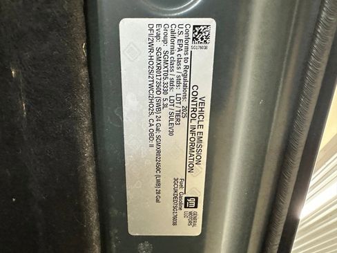 Certified 2025 Chevrolet Silverado 1500 LT image 39