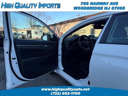 Used 2020 Hyundai Elantra SEL w/ Cargo Package (C1) image 11