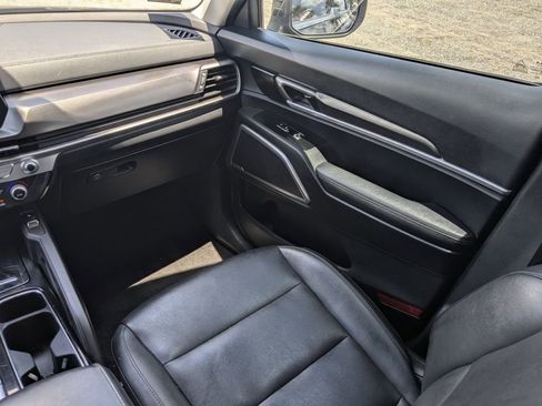 Used 2023 Kia Telluride S FWD image 23