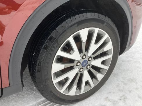 Used 2021 Ford Escape Titanium AWD/4WD image 12