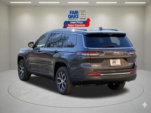 New 2025 Jeep Grand Cherokee L Limited w/ Luxury Tech Group II AWD/4WD image 8