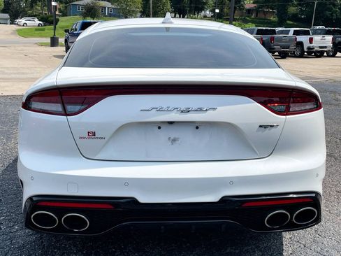 Used 2022 Kia Stinger GT2 RWD image 8