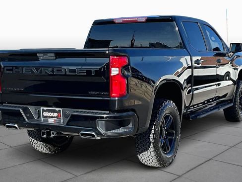 Used 2021 Chevrolet Silverado 1500 Custom Trail Boss w/ LPO, Dark Essentials Package image 12