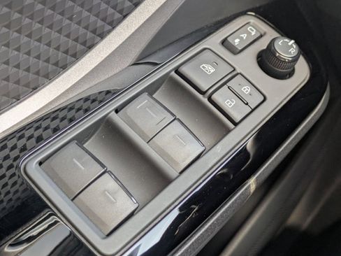 Used 2022 Toyota C-HR Nightshade image 22