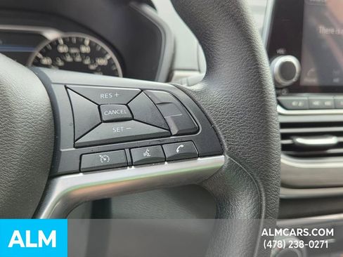 Used 2025 Nissan Altima 2.5 SV image 20