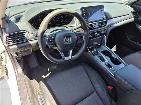 Used 2020 Honda Accord LX image 9