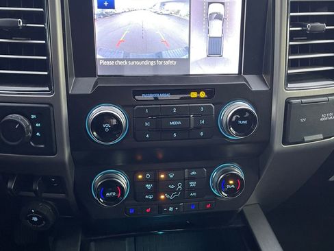 Used 2020 Ford F250 Platinum w/ FX4 Off-Road Package image 7