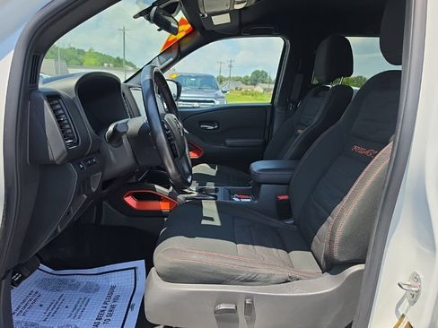 Used 2023 Nissan Frontier PRO-4X w/ Tow Package AWD/4WD image 18