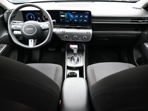 Used 2025 Hyundai Kona SE FWD image 14