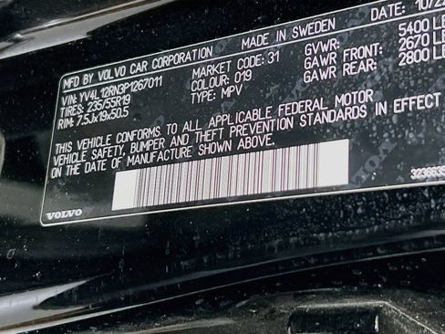 Used 2023 Volvo XC60 B5 Plus AWD/4WD image 31