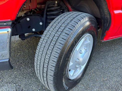 Used 2008 Ford E-350 and Econoline 350 Super Duty RWD image 28