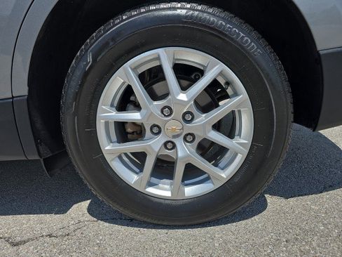 Used 2024 Chevrolet Equinox LS w/ LS Convenience Package AWD/4WD image 11