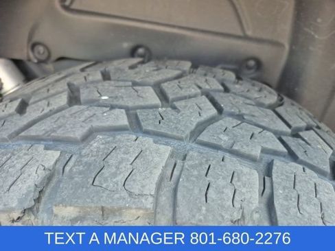 Used 2022 Jeep Wrangler Unlimited Sahara AWD/4WD image 9