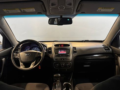 Used 2014 Kia Sorento LX FWD image 7