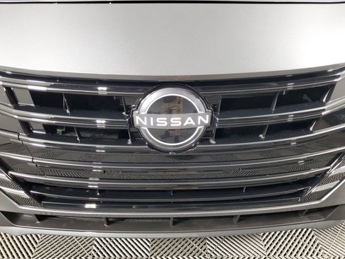 New 2025 Nissan Versa SV w/ Trunk Package image 10