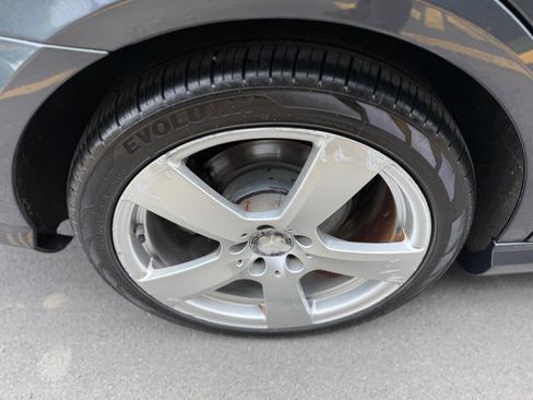 Used 2011 Mercedes-Benz E 350 4MATIC Sedan image 17